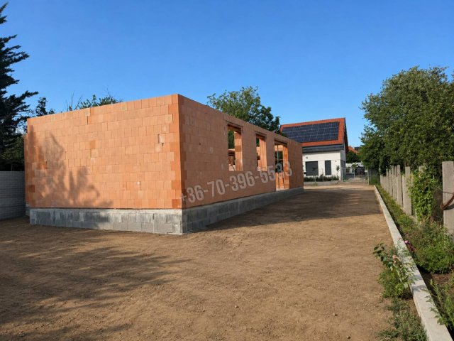 Eladó családi ház, Gödöllőn 129 M Ft, 5 szobás