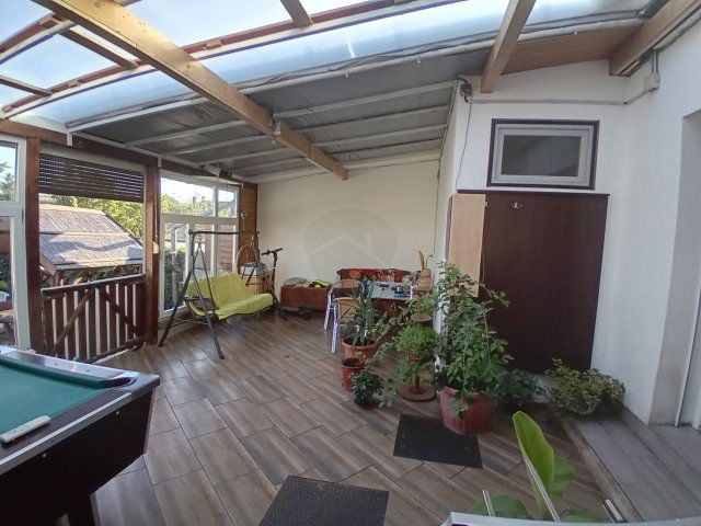 Eladó családi ház, Rózsaszentmártonon 57.5 M Ft, 5 szobás