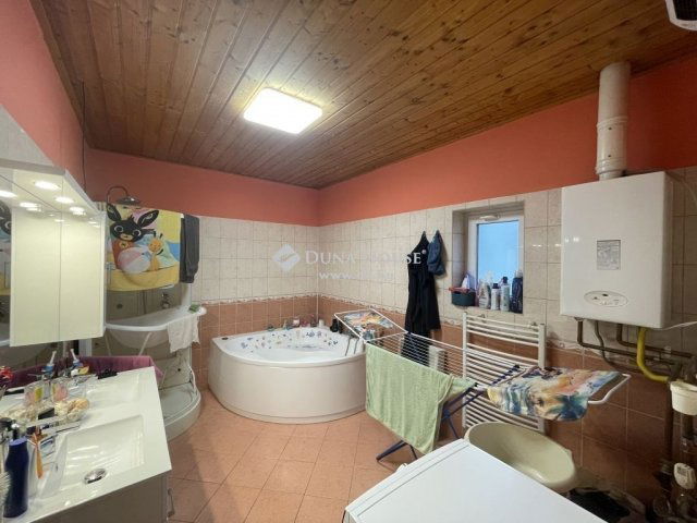 Eladó családi ház, Vasadon 73.9 M Ft, 3 szobás