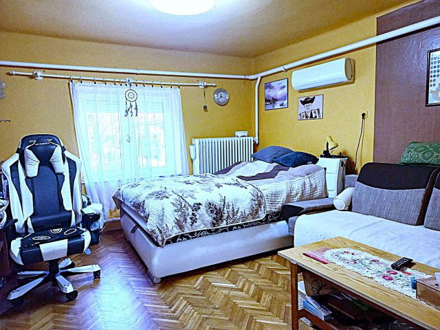 Eladó családi ház, Debrecenben 42.5 M Ft, 2 szobás