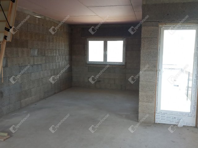 Eladó ikerház, Debrecenben 135 M Ft, 4 szobás