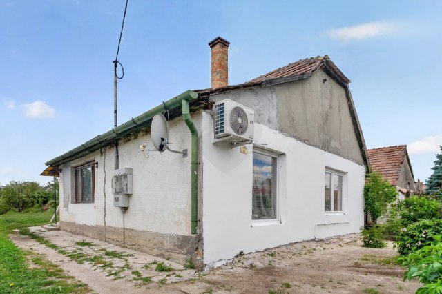 Eladó családi ház, Csépen 13.5 M Ft, 3 szobás