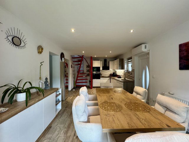 Eladó családi ház, Zalacsányon 94.9 M Ft, 4+1 szobás