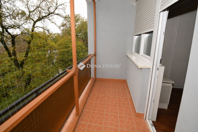 Eladó téglalakás, Debrecenben 69 M Ft, 2 szobás