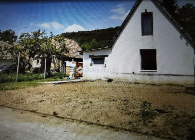 Eladó családi ház, Héregen 18.95 M Ft, 1 szobás