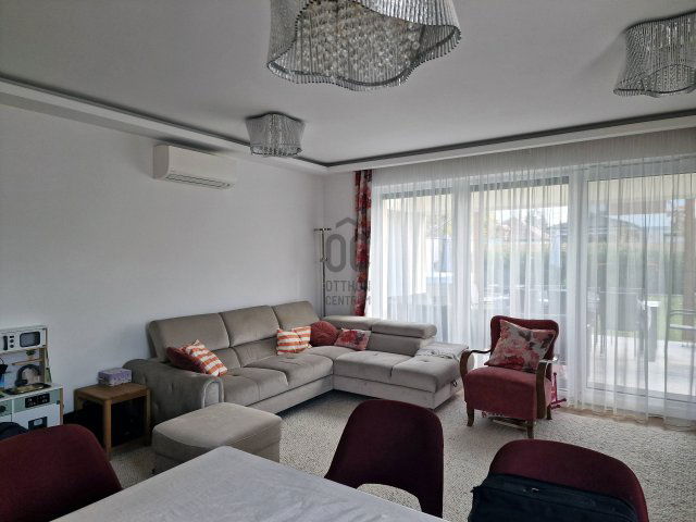 Eladó ikerház, Debrecenben 235 M Ft, 5 szobás