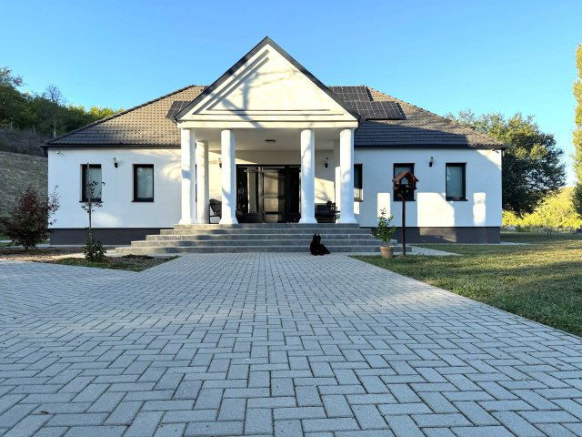 Eladó családi ház, Szellőn 125 M Ft, 4 szobás