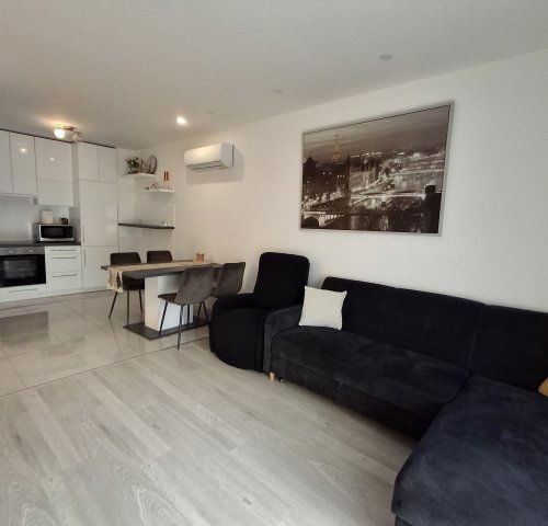 Kiadó téglalakás, albérlet, Nyíregyházán, Sólyom közben