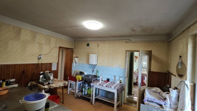 Eladó családi ház, Pilisen 32.5 M Ft, 2+1 szobás