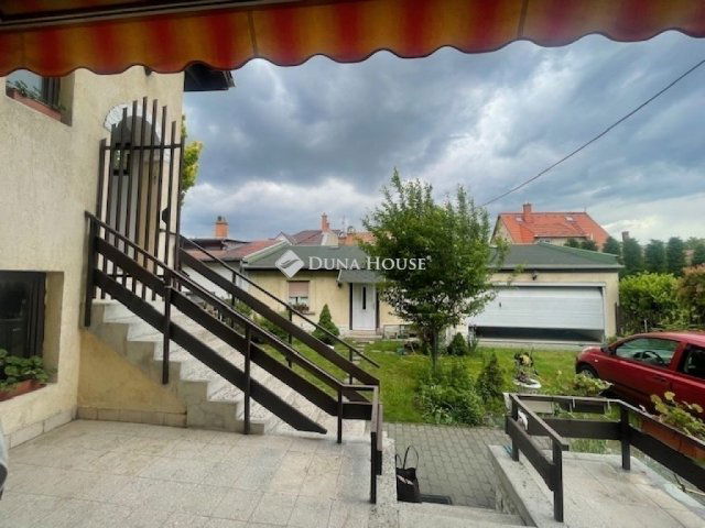 Eladó családi ház, Budapesten, IV. kerületben 129.5 M Ft