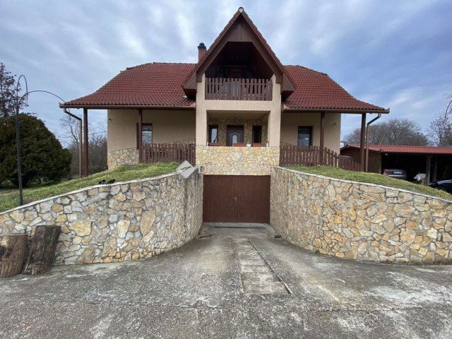 Eladó családi ház, Kunadacson 73.9 M Ft, 5 szobás