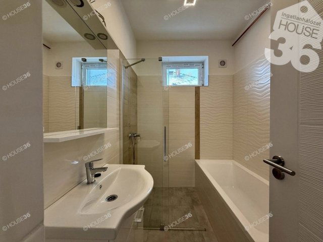 Eladó családi ház, Kecskeméten 74.9 M Ft, 3 szobás