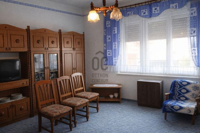 Eladó családi ház, Hajdúszováton 45 M Ft, 2 szobás