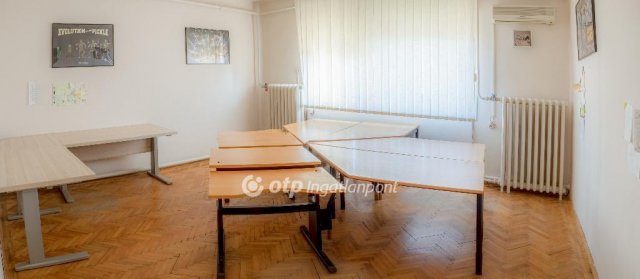 Eladó családi ház, Debrecenben 139 M Ft, 4+1 szobás