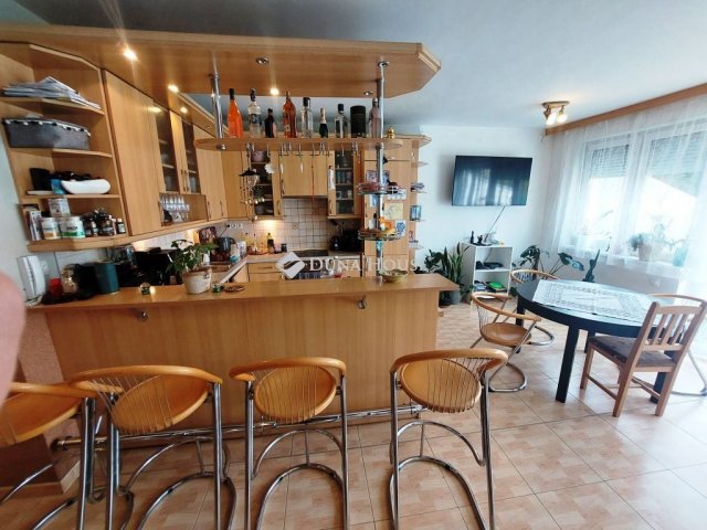 Kiadó ikerház, albérlet, Sopronban 291 E Ft / hó, 5 szobás