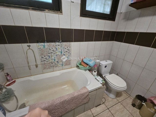 Eladó családi ház, Délegyházán 40 M Ft, 3 szobás