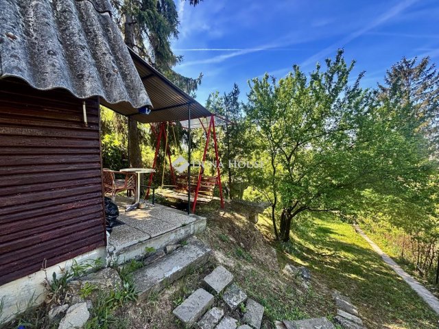 Eladó nyaraló, Tatabányán, Barlang sétányon 20.5 M Ft