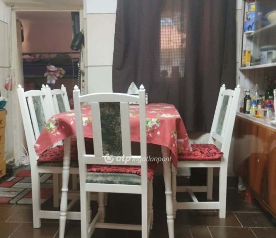 Eladó családi ház, Rákóczifalván 20 M Ft, 2 szobás