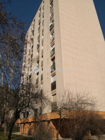 Eladó panellakás, Pécsett 36.49 M Ft, 2 szobás