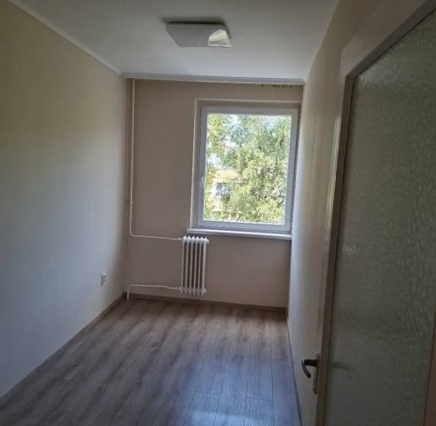 Kiadó panellakás, albérlet, Nyíregyházán 130 E Ft / hó