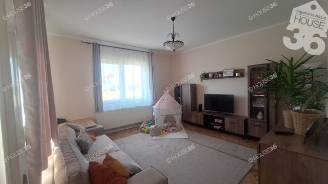 Eladó családi ház, Kiskunfélegyházán 69 M Ft, 4 szobás