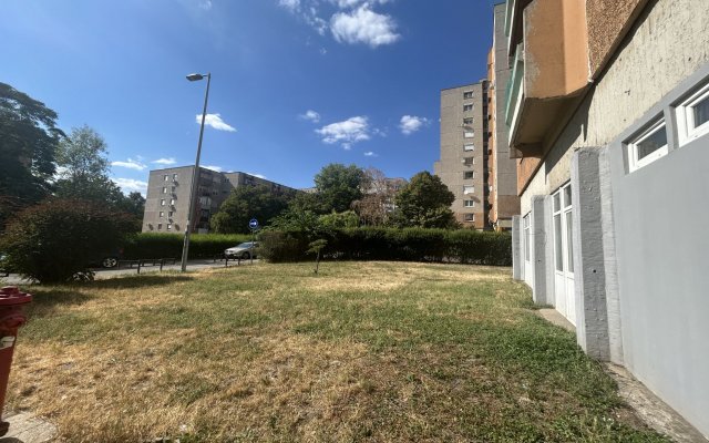 Eladó panellakás, Budapesten, III. kerületben 59.99 M Ft