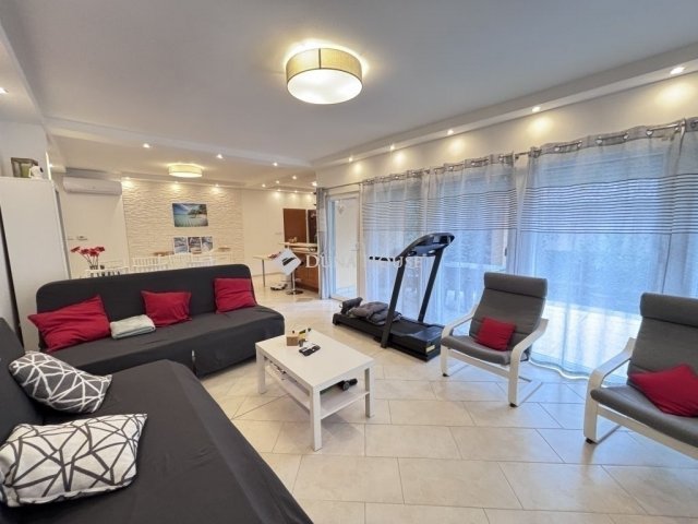 Eladó családi ház, Nagykozáron 135.99 M Ft, 4 szobás