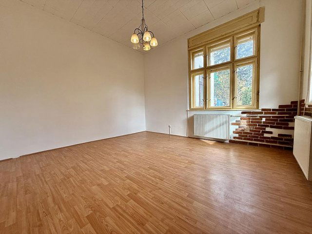 Eladó téglalakás, Budapesten, III. kerületben 45 M Ft, 1 szobás