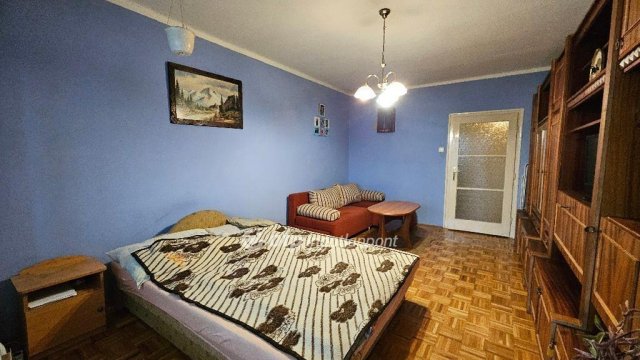 Eladó téglalakás, Egerben 45 M Ft, 2 szobás