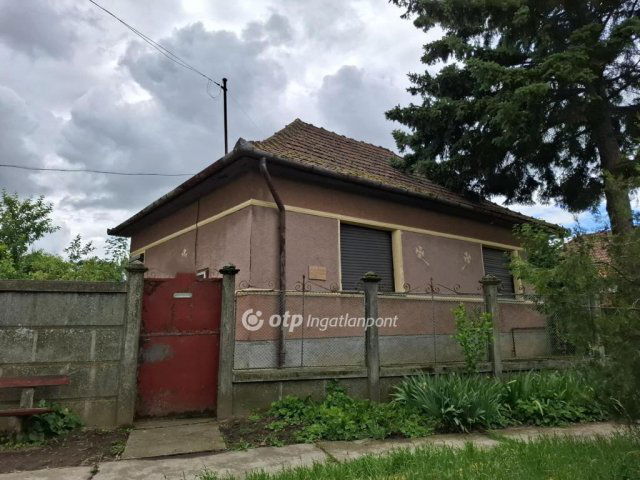 Eladó családi ház, Gáborjánban 19.5 M Ft, 3 szobás