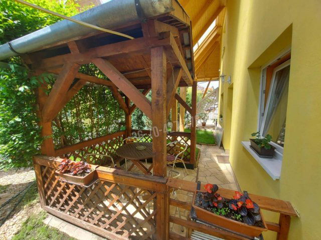 Eladó téglalakás, Egerben 51 M Ft, 2 szobás