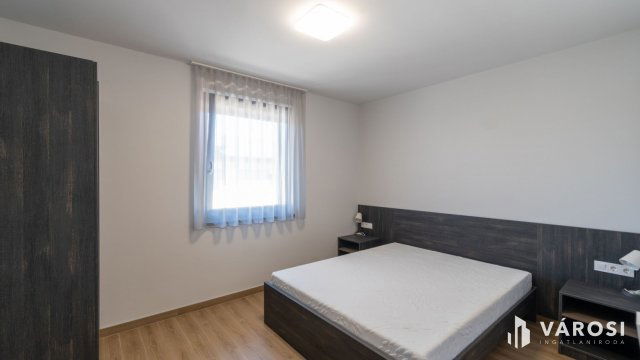 Eladó ikerház, Siófokon 129.9 M Ft, 5 szobás