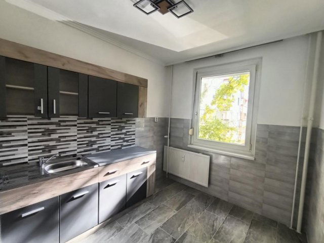 Eladó téglalakás, Debrecenben 66 M Ft, 2+1 szobás