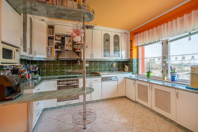 Eladó családi ház, Budapesten, III. kerületben 139.9 M Ft