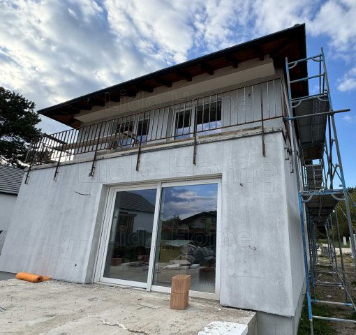 Eladó családi ház, Siófokon 185 M Ft, 5 szobás