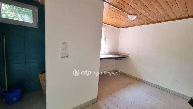 Eladó nyaraló, Ráckevén 17 M Ft, 1 szobás