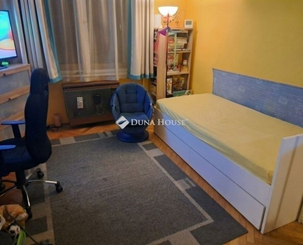 Eladó téglalakás, Budapesten, XXI. kerületben 63.85 M Ft