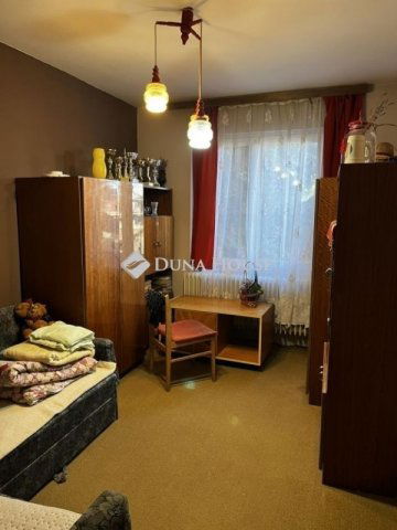 Eladó családi ház, Szentkirályszabadján 83 M Ft, 5 szobás