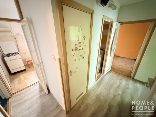 Eladó téglalakás, Hódmezővásárhelyen 43.99 M Ft, 2+1 szobás