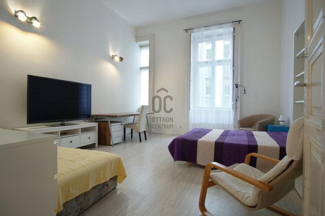 Eladó téglalakás, Budapesten, V. kerületben 124.9 M Ft, 3 szobás