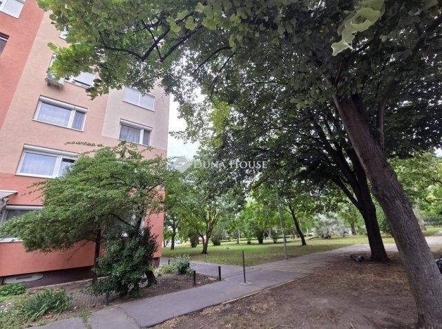 Eladó panellakás, Budapesten, XV. kerületben 52.2 M Ft, 2 szobás