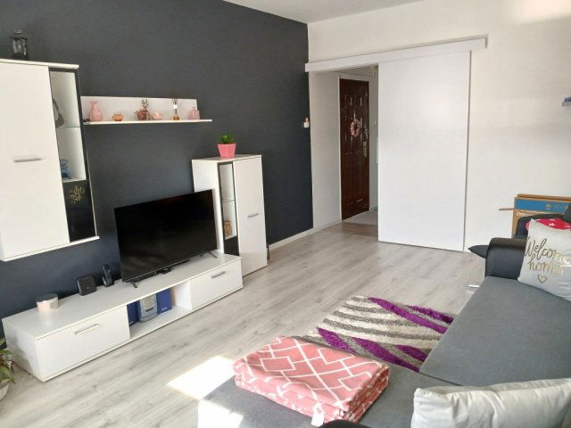 Eladó panellakás, Debrecenben 62 M Ft, 1+2 szobás