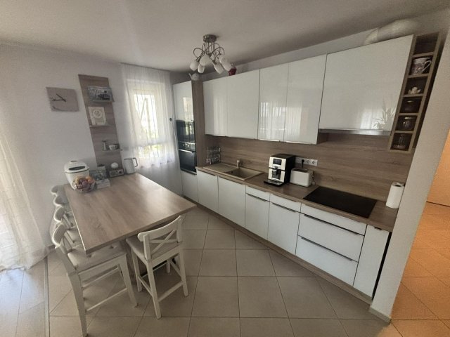 Eladó téglalakás, Budapesten, XI. kerületben 220 M Ft