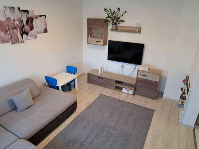 Eladó ikerház, Nyíregyházán 76.99 M Ft, 4 szobás