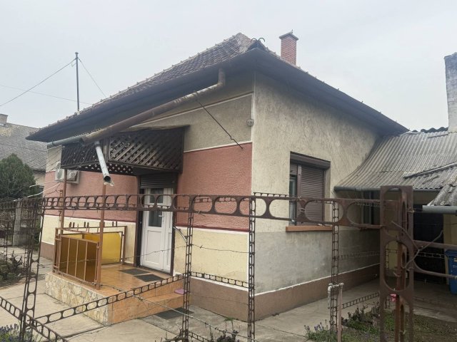 Eladó családi ház, Püspökladányban 14.5 M Ft, 2 szobás