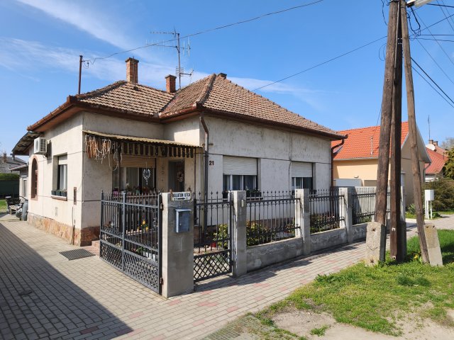 Eladó családi ház, Makón, Balaton utcában 68 M Ft, 4+1 szobás