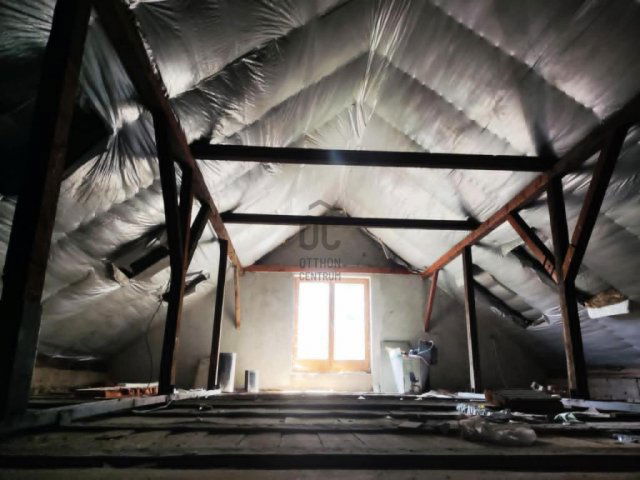 Eladó családi ház, Budapesten, III. kerületben 79.9 M Ft