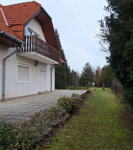 Eladó családi ház, Balatongyörökön 0.229 M Ft, 3 szobás