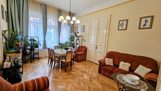 Eladó téglalakás, Budapesten, VI. kerületben 124.9 M Ft