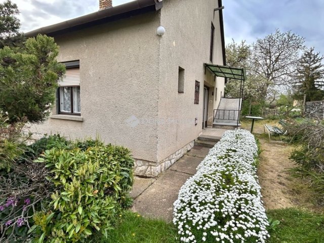 Eladó családi ház, Badacsonytördemicen 64.9 M Ft, 2 szobás